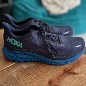 Hoka Clifton Men’s Size 8.5 2E / Women’s Size 10 Wide